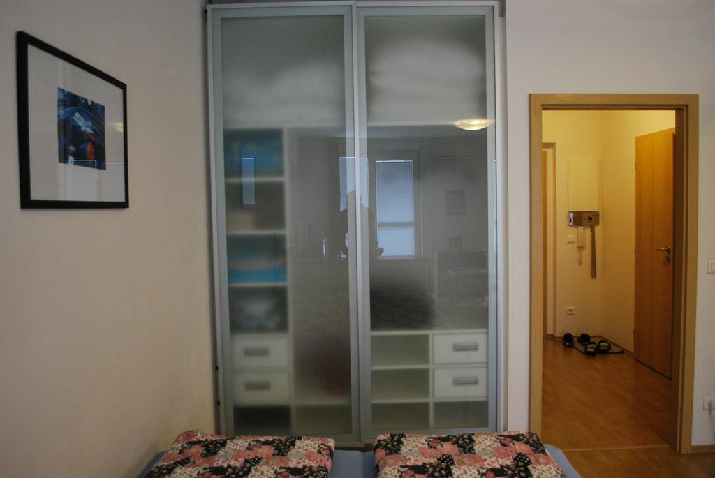 Chotesovska Apartment With Parking Place Prague Extérieur photo